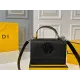 【2026】【FENDI 公式旗艦店】フェンディ 斜めがけバッグ 当日出荷 好評に付き再入荷!25*18CM 240720 【2026】【FENDI 公式旗艦店】フェンディ 斜めがけバッグ 当日出荷 好評に付き再入荷!25*18CM 240720