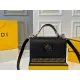 【2026】【FENDI 公式旗艦店】フェンディ 斜めがけバッグ 当日出荷 好評に付き再入荷!25*18CM 240720 【2026】【FENDI 公式旗艦店】フェンディ 斜めがけバッグ 当日出荷 好評に付き再入荷!25*18CM 240720