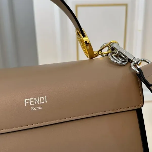 【2026】【FENDI 公式旗艦店】フェンディ 斜めがけバッグ 当日出荷 好評に付き再入荷!25*18CM 240720 【2026】【FENDI 公式旗艦店】フェンディ 斜めがけバッグ 当日出荷 好評に付き再入荷!25*18CM 240720