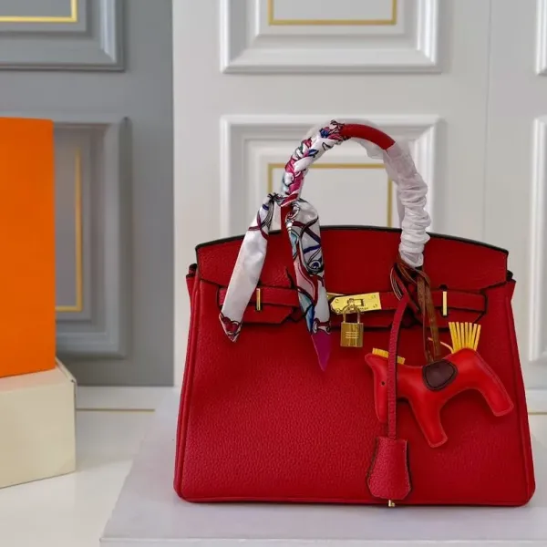 【2026】【Hermès 公式旗艦店】エルメス ハンドバッグ 当日出荷 好評に付き再入荷!31*24CM 240724 【2026】【Hermès 公式旗艦店】エルメス ハンドバッグ 当日出荷 好評に付き再入荷!31*24CM 240724