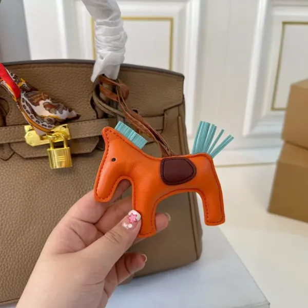 【2026】【Hermès 公式旗艦店】エルメス ハンドバッグ 当日出荷 好評に付き再入荷!31*24CM 240724 【2026】【Hermès 公式旗艦店】エルメス ハンドバッグ 当日出荷 好評に付き再入荷!31*24CM 240724