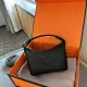 【2026】【Hermès 公式旗艦店】エルメス ハンドバッグ 当日出荷 好評に付き再入荷!18CM 240724 【2026】【Hermès 公式旗艦店】エルメス ハンドバッグ 当日出荷 好評に付き再入荷!18CM 240724