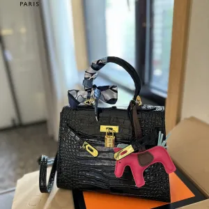 【2026】【Hermès 公式旗艦店】エルメス 斜めがけバッグ 当日出荷 好評に付き再入荷!25CM 240724 【2026】【Hermès 公式旗艦店】エルメス 斜めがけバッグ 当日出荷 好評に付き再入荷!25CM 240724