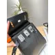 【2026】【Hermès 公式旗艦店】エルメス 胸ポケット 当日出荷 好評に付き再入荷!20*24CM 240724 【2026】【Hermès 公式旗艦店】エルメス 胸ポケット 当日出荷 好評に付き再入荷!20*24CM 240724