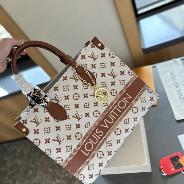 【2026】LV【LOUIS VUITTON 公式旗艦店】ルイヴィトン ハンドバッグ 当日出荷 好評に付き再入荷!35CM 1240722 【2026】LV【LOUIS VUITTON 公式旗艦店】ルイヴィトン ハンドバッグ 当日出荷 好評に付き再入荷!35CM 1240722