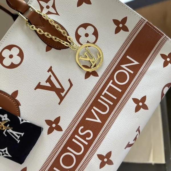 【2026】LV【LOUIS VUITTON 公式旗艦店】ルイヴィトン ハンドバッグ 当日出荷 好評に付き再入荷!35CM 1240722 【2026】LV【LOUIS VUITTON 公式旗艦店】ルイヴィトン ハンドバッグ 当日出荷 好評に付き再入荷!35CM 1240722