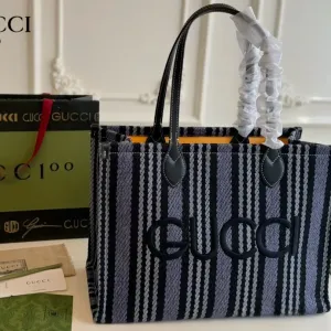 【2026】【GUCCI 公式旗艦店】グッチ ハンドバッグ 当日出荷 好評に付き再入荷!40*28CM 240724 【2026】【GUCCI 公式旗艦店】グッチ ハンドバッグ 当日出荷 好評に付き再入荷!40*28CM 240724