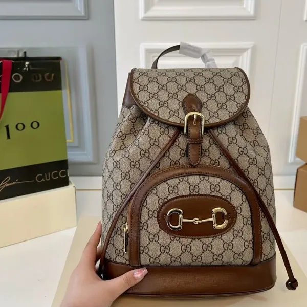 【2026】【GUCCI 公式旗艦店】グッチ リュックサック 当日出荷 好評に付き再入荷!27*36CM 240724 【2026】【GUCCI 公式旗艦店】グッチ リュックサック 当日出荷 好評に付き再入荷!27*36CM 240724