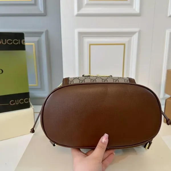 【2026】【GUCCI 公式旗艦店】グッチ リュックサック 当日出荷 好評に付き再入荷!27*36CM 240724 【2026】【GUCCI 公式旗艦店】グッチ リュックサック 当日出荷 好評に付き再入荷!27*36CM 240724