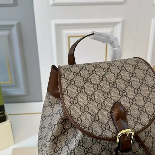 【2026】【GUCCI 公式旗艦店】グッチ リュックサック 当日出荷 好評に付き再入荷!27*36CM 240724 【2026】【GUCCI 公式旗艦店】グッチ リュックサック 当日出荷 好評に付き再入荷!27*36CM 240724