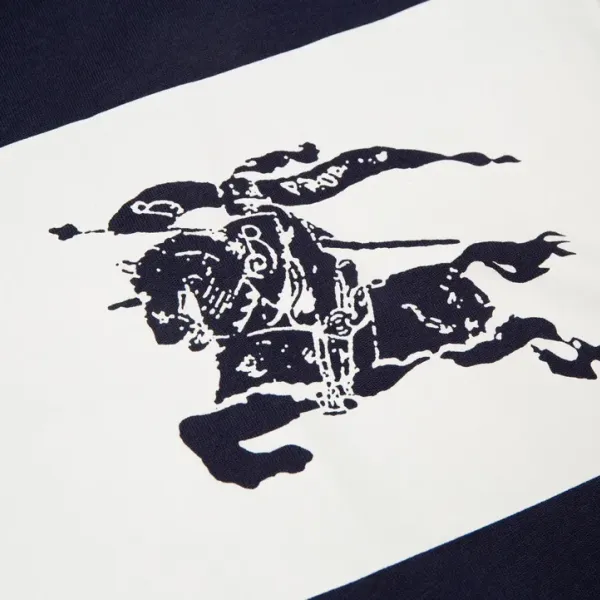 【2026】【BURBERRY  公式旗艦店】バーバリー Tシャツ ご好評に付き再入荷 240718