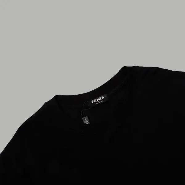 【2026】【FENDI 公式旗艦店】フェンディ   Tシャツ ご好評に付き再入荷 240717