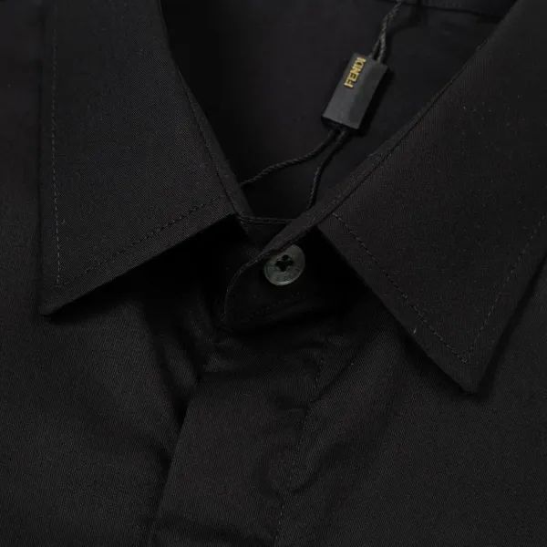 【2026】【FENDI 公式旗艦店】フェンディ  シャツ  ご好評に付き再入荷 240716