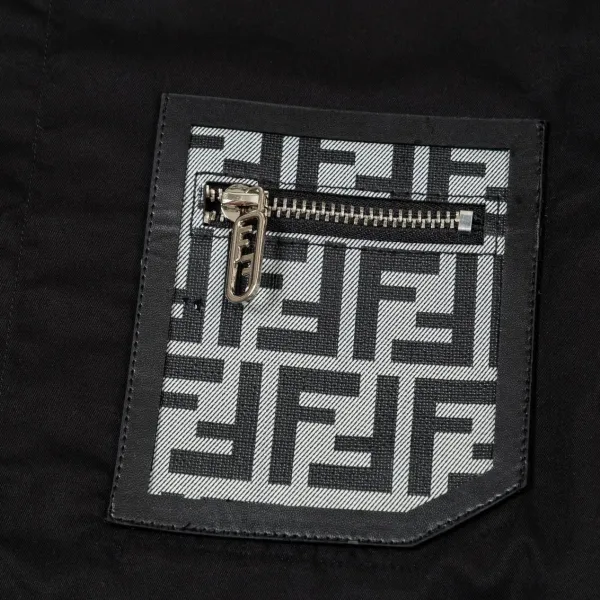 【2026】【FENDI 公式旗艦店】フェンディ  シャツ  ご好評に付き再入荷 240716