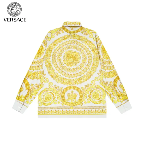 【2026】【VERSACE 公式旗艦店】ヴェルサーチ シャツ ご好評に付き再入荷 240716 【2026】【VERSACE 公式旗艦店】ヴェルサーチ シャツ ご好評に付き再入荷 240716