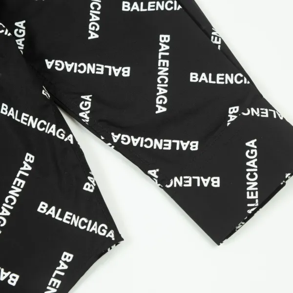 【2026】【BALENCIAGA 公式旗艦店】バレンシアガ  シャツ  ご好評に付き再入荷 240715