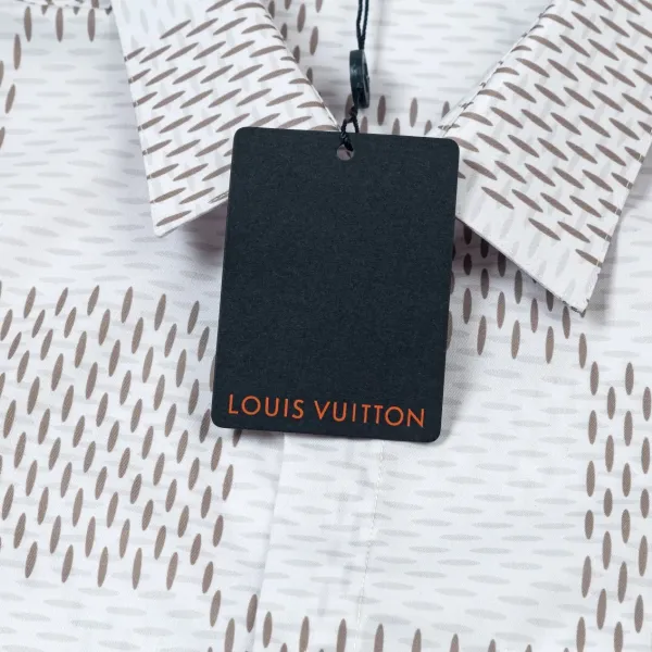 【2026】【LOUIS VUITTON 公式旗艦店】ルイヴィトン シャツ ご好評に付き再入荷 240715 【2026】【LOUIS VUITTON 公式旗艦店】ルイヴィトン シャツ ご好評に付き再入荷 240715