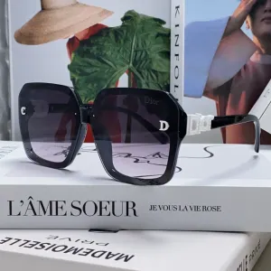 【2026】DIOR( ディオール ) サングラス 24705 【2026】DIOR( ディオール ) サングラス 24705