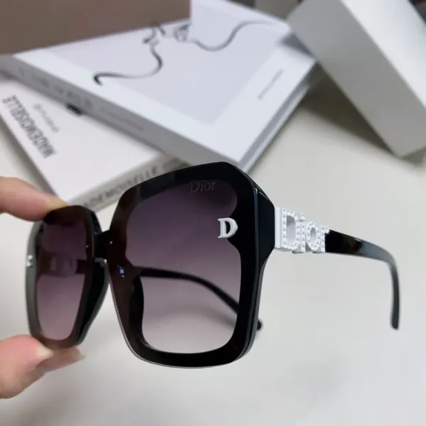 【2026】DIOR(  ディオール ) サングラス 24705