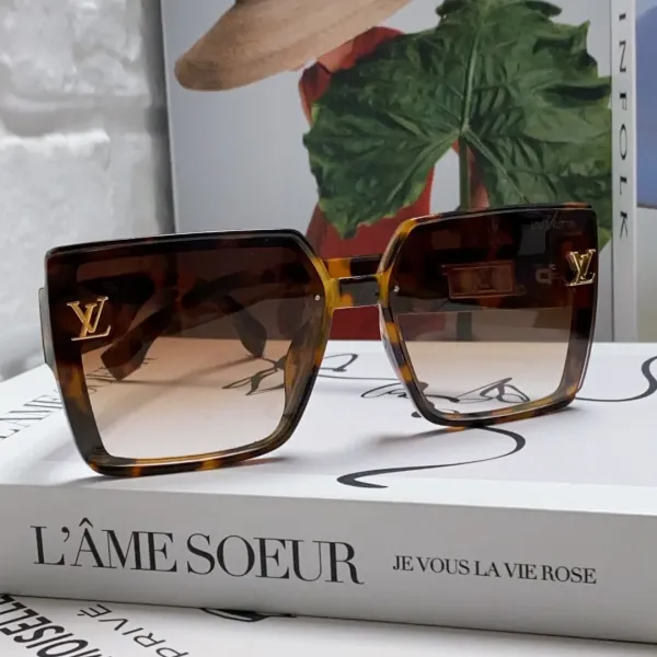 【2026】LV LOUIS VUITTON(ルイヴィトン) サングラス 24706 【2026】LV LOUIS VUITTON(ルイヴィトン) サングラス 24706