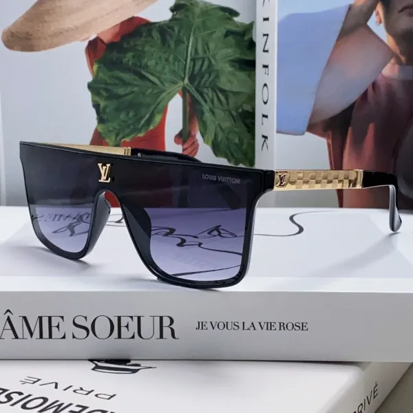 【2026】LV LOUIS VUITTON(ルイヴィトン) サングラス 24706 【2026】LV LOUIS VUITTON(ルイヴィトン) サングラス 24706
