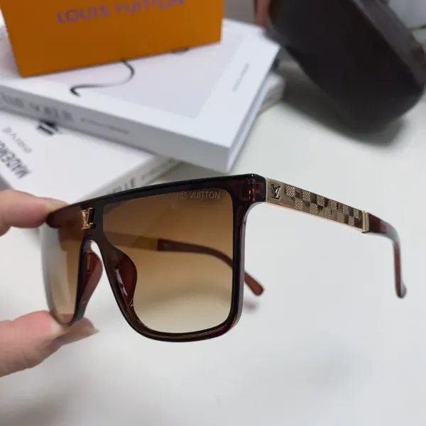 【2026】LV LOUIS VUITTON(ルイヴィトン) サングラス 24706 【2026】LV LOUIS VUITTON(ルイヴィトン) サングラス 24706