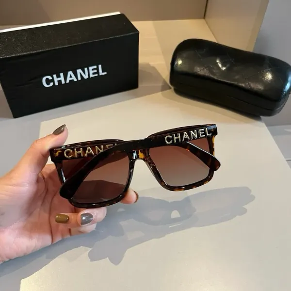 【2026】CHANEL( シャネル) サングラス 2475