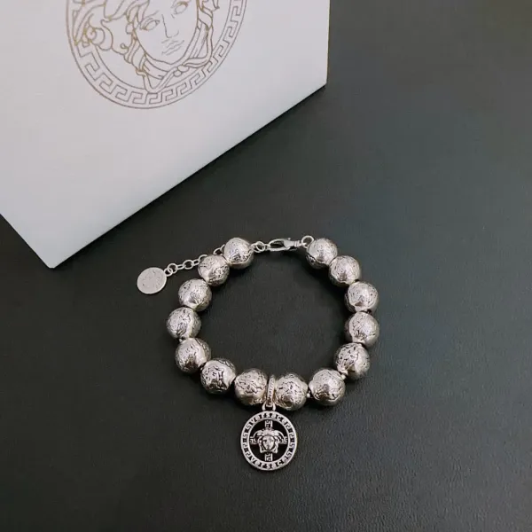 【2026】【VERSACE】ブレスレット、ファッションシンプルなスタイル 2474 【2026】【VERSACE】ブレスレット、ファッションシンプルなスタイル 2474