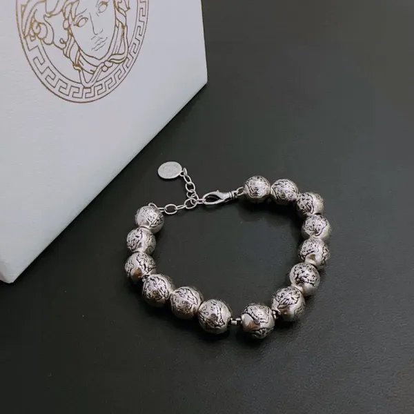 【2026】【VERSACE】ブレスレット、ファッションシンプルなスタイル 2474 【2026】【VERSACE】ブレスレット、ファッションシンプルなスタイル 2474
