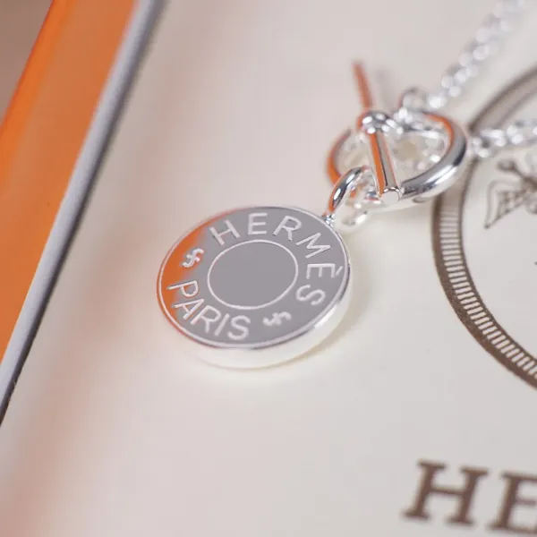 【2026】【 HERMES】ネックレス、新しいネックレス万能シンプルファッションオーナメント 2473 【2026】【 HERMES】ネックレス、新しいネックレス万能シンプルファッションオーナメント 2473