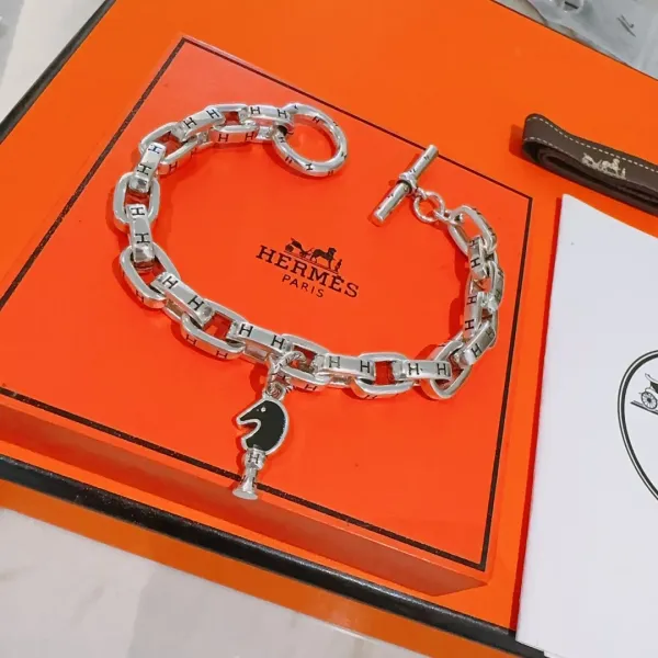 【2026】【HERMES】ブレスレット、ファッションシンプルなスタイル 2473