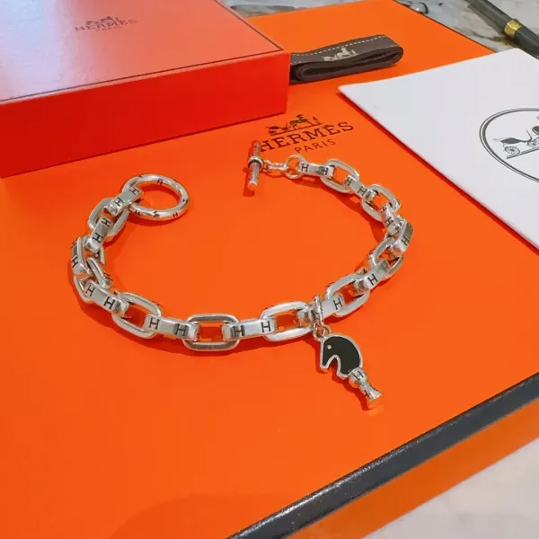 【2026】【HERMES】ブレスレット、ファッションシンプルなスタイル 2473