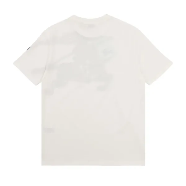 【2026】【BURBERRY 公式旗艦店】バーバリー Tシャツ ご好評に付き再入荷 24627 【2026】【BURBERRY 公式旗艦店】バーバリー Tシャツ ご好評に付き再入荷 24627