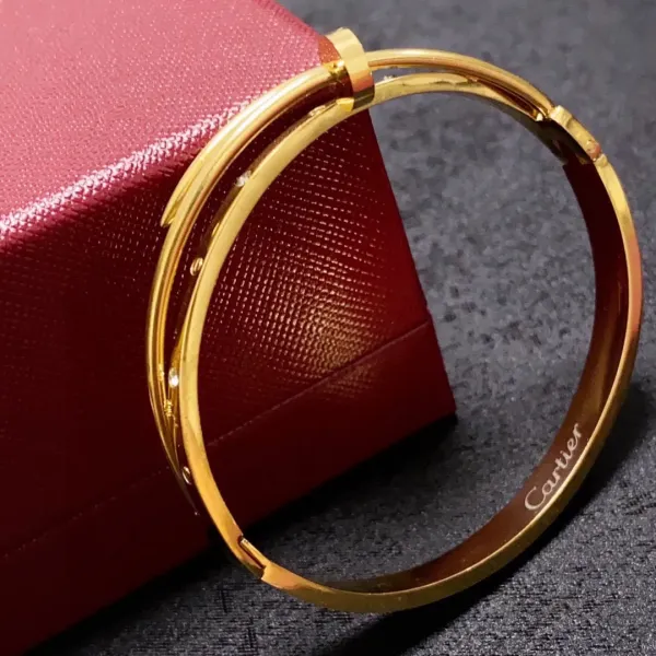 【2026】【CARTIER】ブレスレット ファッションオールマッチ 24614 【2026】【CARTIER】ブレスレット ファッションオールマッチ 24614