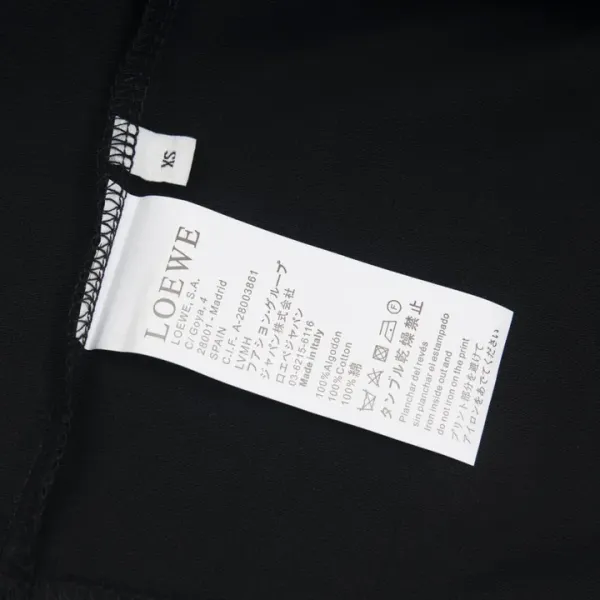 【2026】【LOEWE 公式旗艦店】ロエベ Tシャツ ご好評に付き再入荷 24613 【2026】【LOEWE 公式旗艦店】ロエベ Tシャツ ご好評に付き再入荷 24613