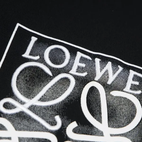 【2026】【LOEWE 公式旗艦店】ロエベ Tシャツ ご好評に付き再入荷 24613 【2026】【LOEWE 公式旗艦店】ロエベ Tシャツ ご好評に付き再入荷 24613