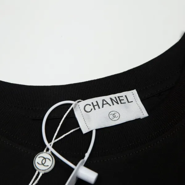 【2026】【CHANEL 公式旗艦店】シャネル Tシャツ ご好評に付き再入荷!24613 【2026】【CHANEL 公式旗艦店】シャネル Tシャツ ご好評に付き再入荷!24613