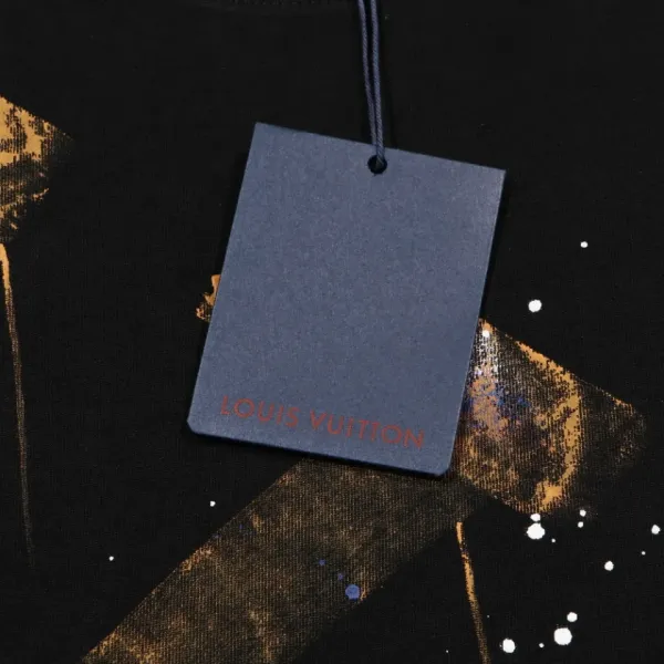 【2026】【LOUIS VUITTON  公式旗艦店】ルイヴィトン  Tシャツ ご好評に付き再入荷 240613