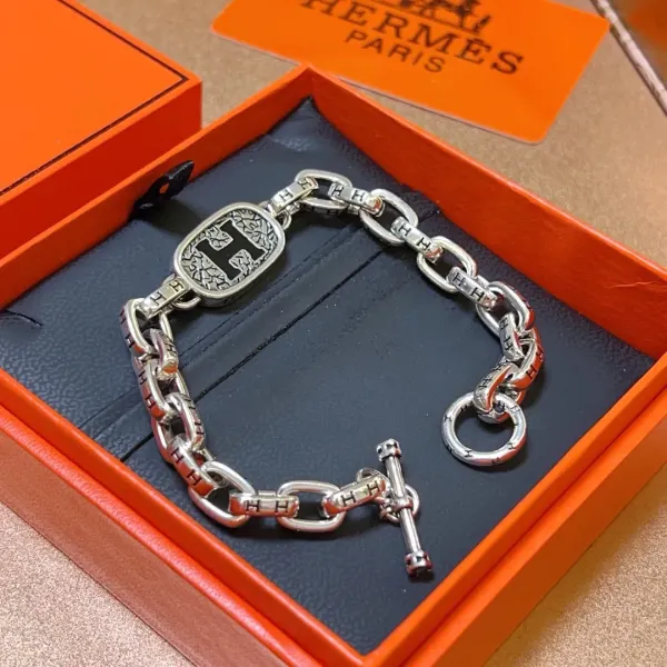 【2026】【HERMES】ブレスレット、ファッションシンプルなスタイル 【2026】【HERMES】ブレスレット、ファッションシンプルなスタイル