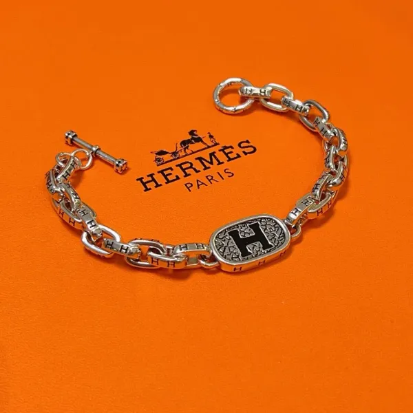 【2026】【HERMES】ブレスレット、ファッションシンプルなスタイル 【2026】【HERMES】ブレスレット、ファッションシンプルなスタイル