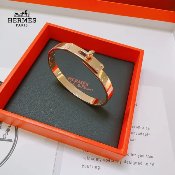 【2026】【HERMES】ブレスレット、ファッションシンプルなスタイル 【2026】【HERMES】ブレスレット、ファッションシンプルなスタイル