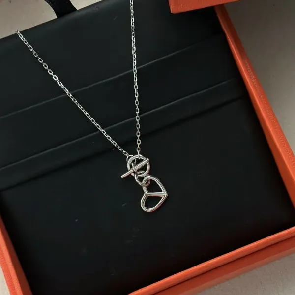 【2026】【HERMES】ネックレス、新しいネックレス万能シンプルファッションオーナメント 【2026】【HERMES】ネックレス、新しいネックレス万能シンプルファッションオーナメント