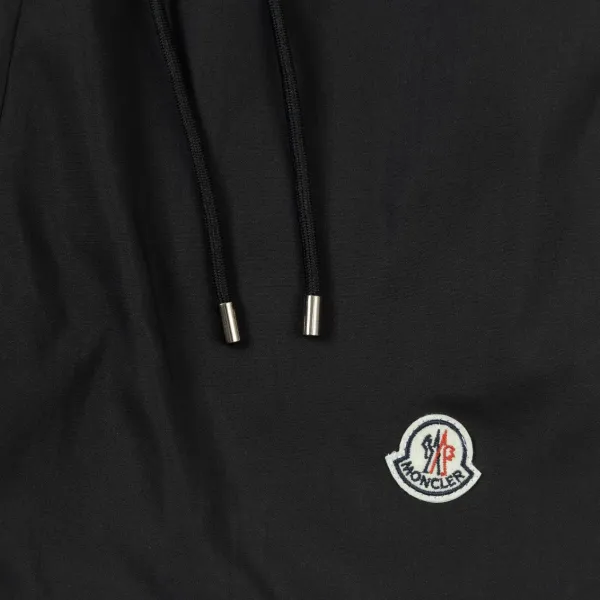 【2026】【MONCLER 公式旗艦店】モンクレール ショートパンツ  ご好評に付き再入荷！