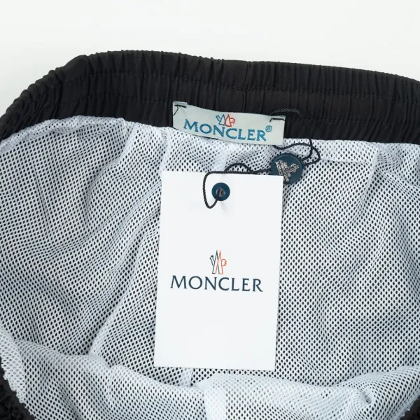 【2026】【MONCLER 公式旗艦店】モンクレール ショートパンツ  ご好評に付き再入荷！
