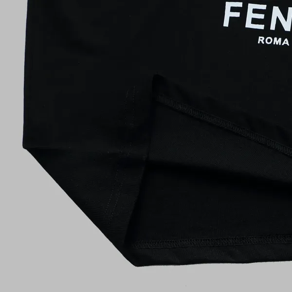 【2026】【FENDI  公式旗艦店】フェンディ  Tシャツ ご好評に付き再入荷！