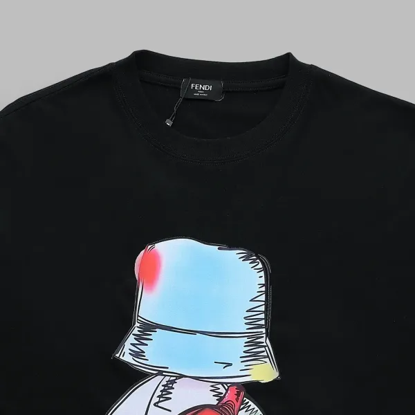 【2026】【FENDI  公式旗艦店】フェンディ  Tシャツ ご好評に付き再入荷！