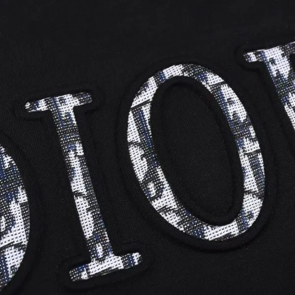 【2026】【DIOR 公式旗艦店】ディオール    Tシャツ ご好評に付き再入荷！