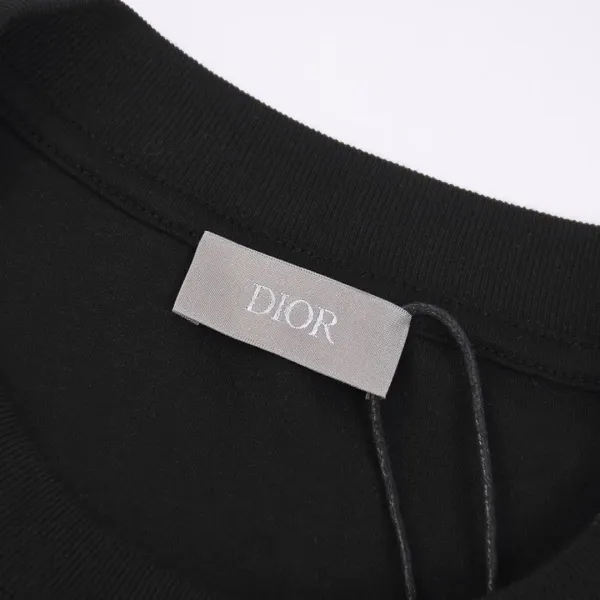 【2026】【DIOR 公式旗艦店】ディオール Tシャツ ご好評に付き再入荷! 【2026】【DIOR 公式旗艦店】ディオール Tシャツ ご好評に付き再入荷!