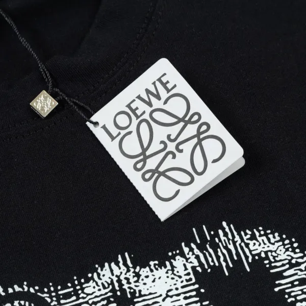 【2026】【LOEWE 公式旗艦店】ロエベ Tシャツ ご好評に付き再入荷! 【2026】【LOEWE 公式旗艦店】ロエベ Tシャツ ご好評に付き再入荷!