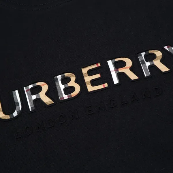 【2026】【BURBERRY 公式旗艦店】バーバリー Tシャツ ご好評に付き再入荷! 【2026】【BURBERRY 公式旗艦店】バーバリー Tシャツ ご好評に付き再入荷!